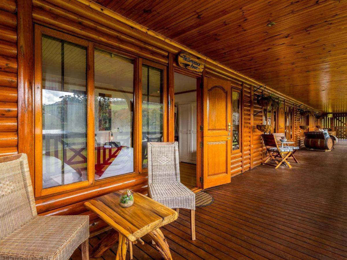 The Log Cabin Lodge 斯泰伦博斯 外观 照片