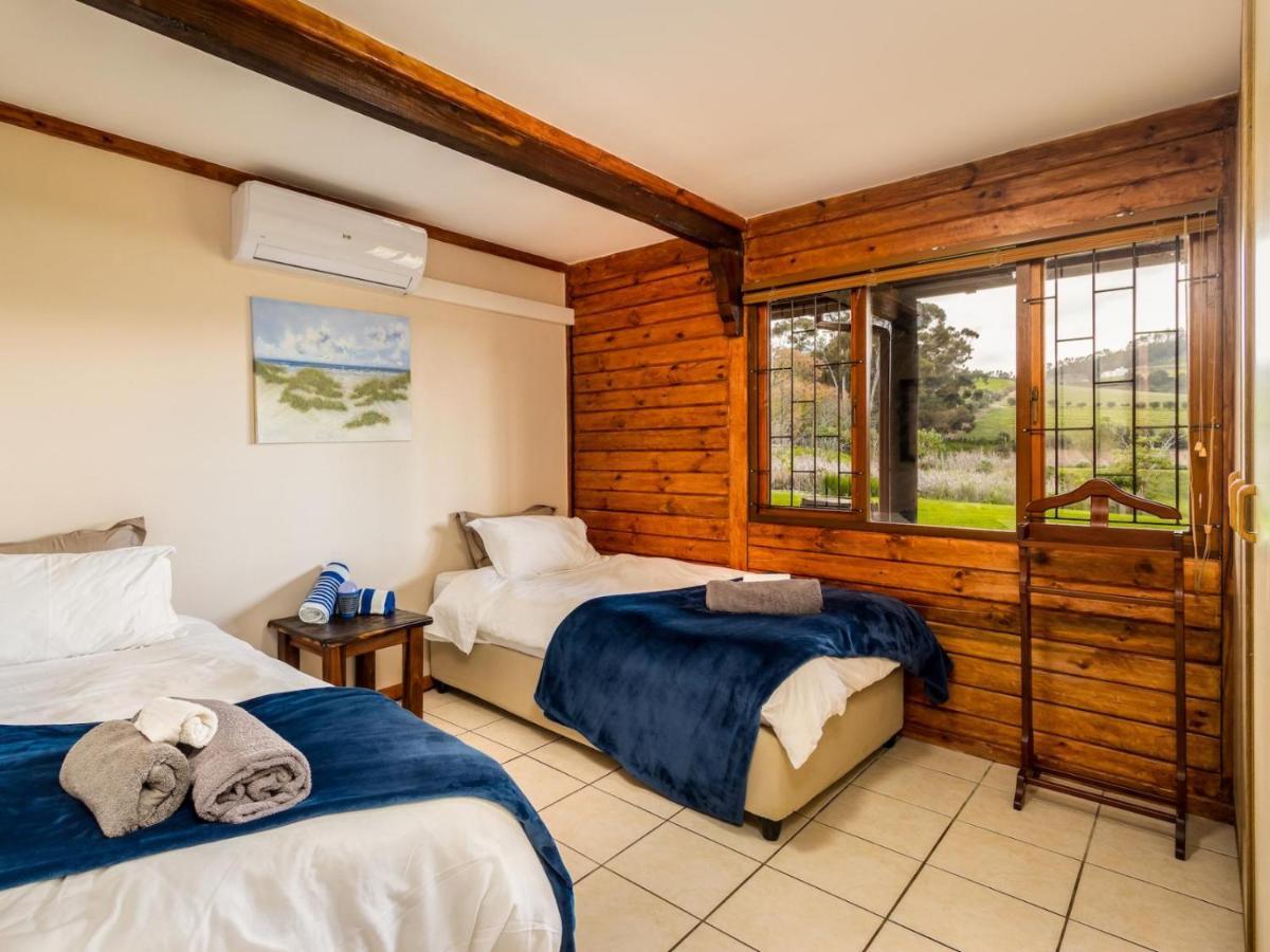 The Log Cabin Lodge 斯泰伦博斯 外观 照片