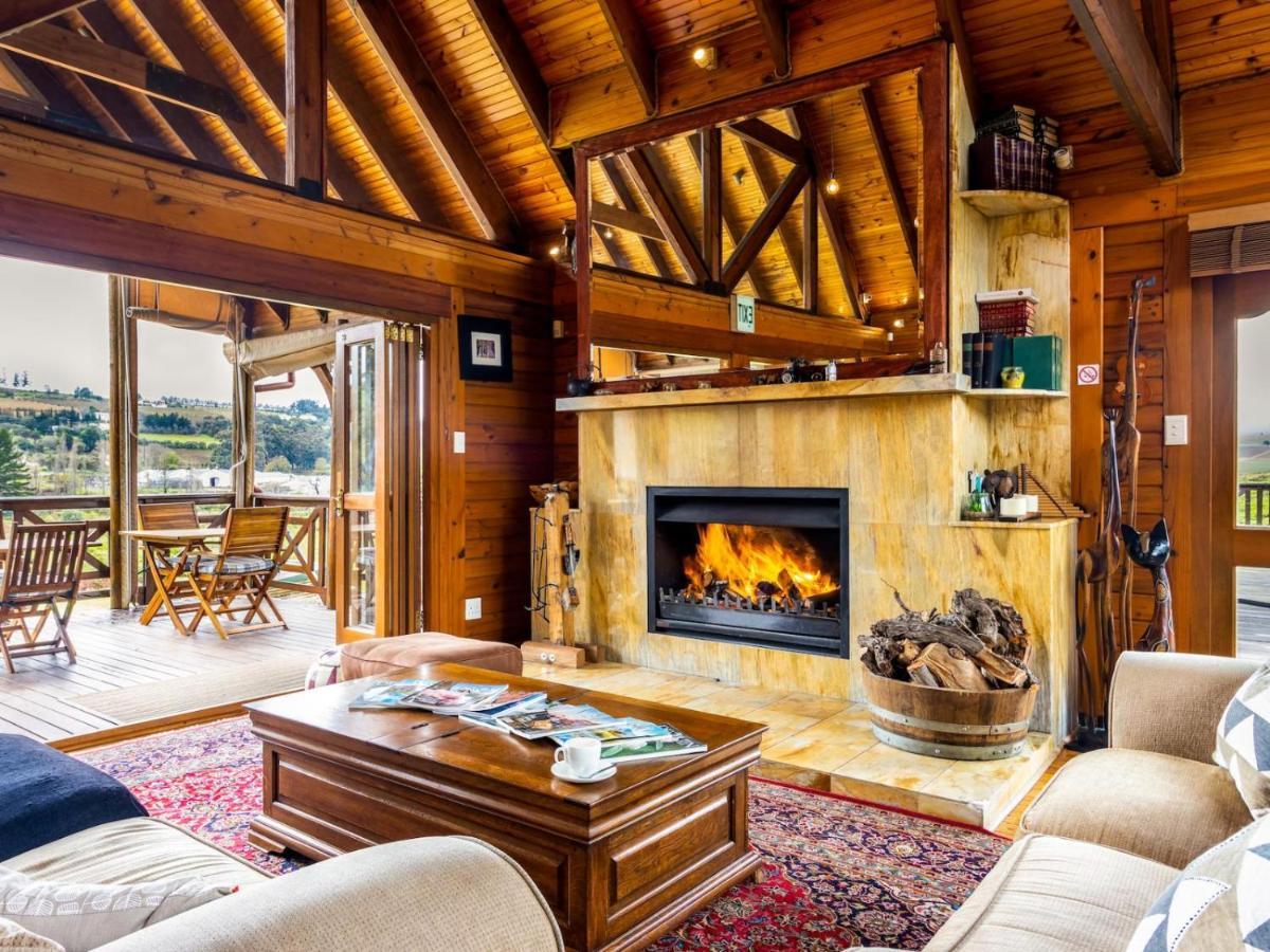The Log Cabin Lodge 斯泰伦博斯 外观 照片