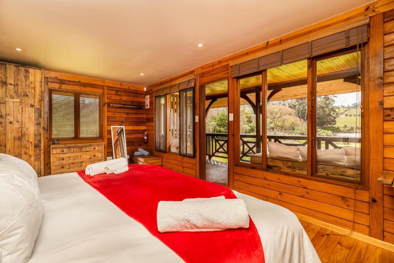 The Log Cabin Lodge 斯泰伦博斯 外观 照片